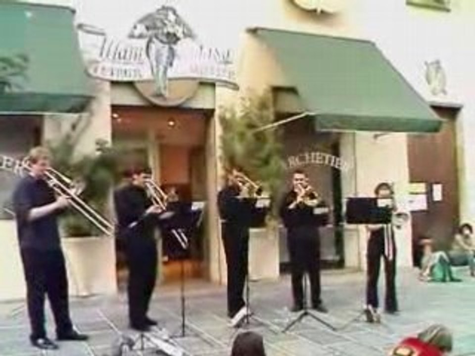 NICE SUMMER MUSIC FROM KOOLYSTERYK PARIS QUINTET