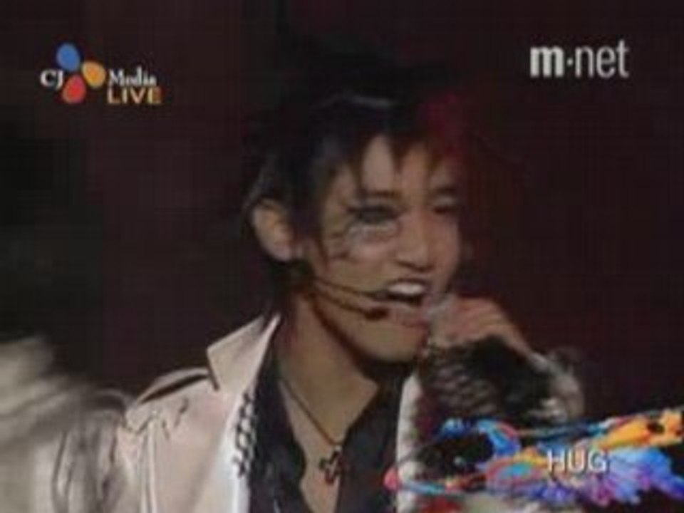 DBSK - magic castle hug  live