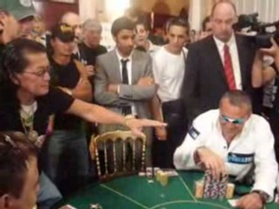 Guillaume Darcourt fait éclater la bulle