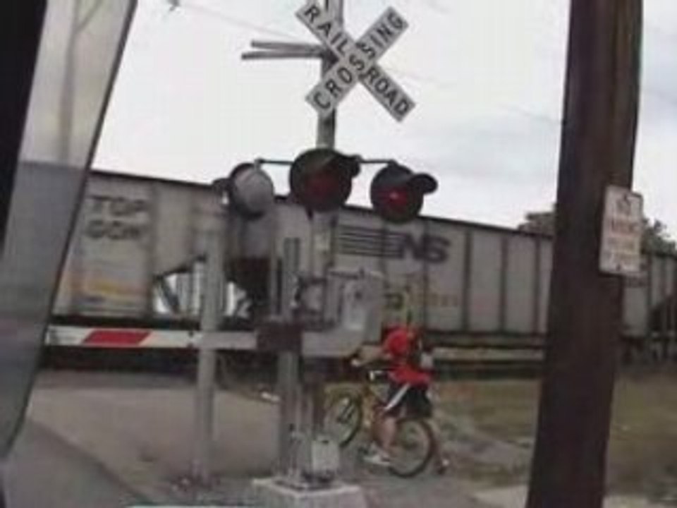 NS empty hoppers