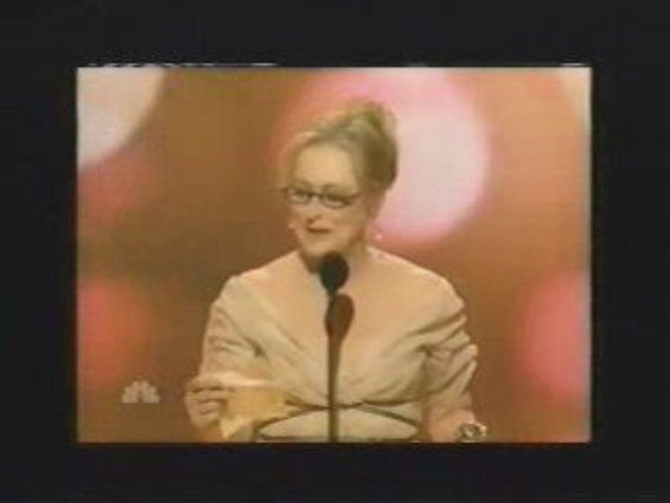 2007 Golden Globes - Joaquin presenting