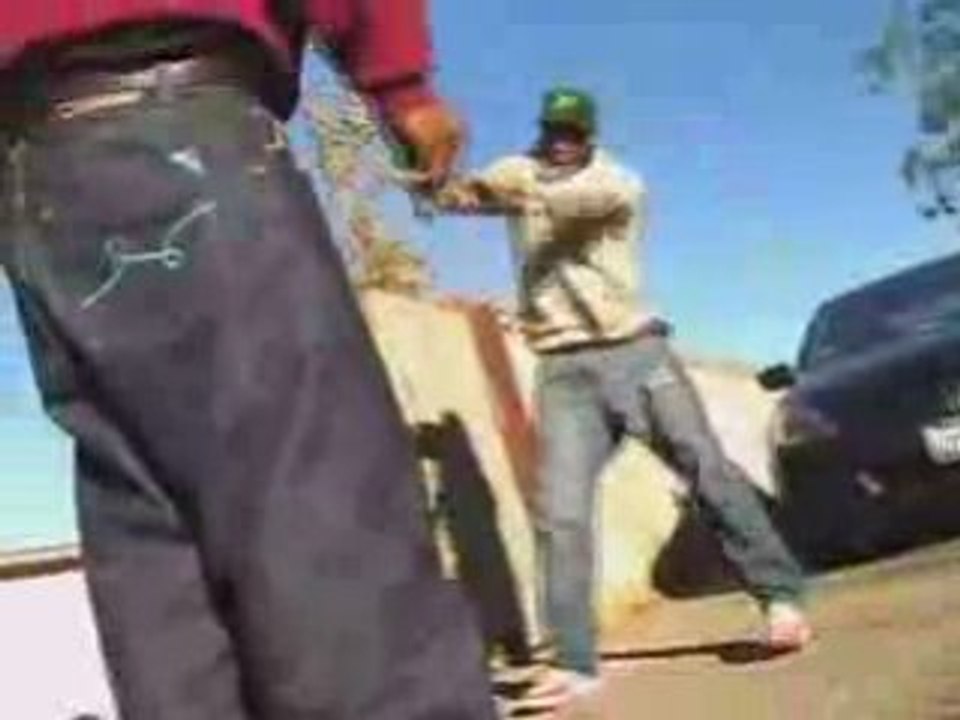 Krump battle- lil tight vs j-tight (part 2of3)