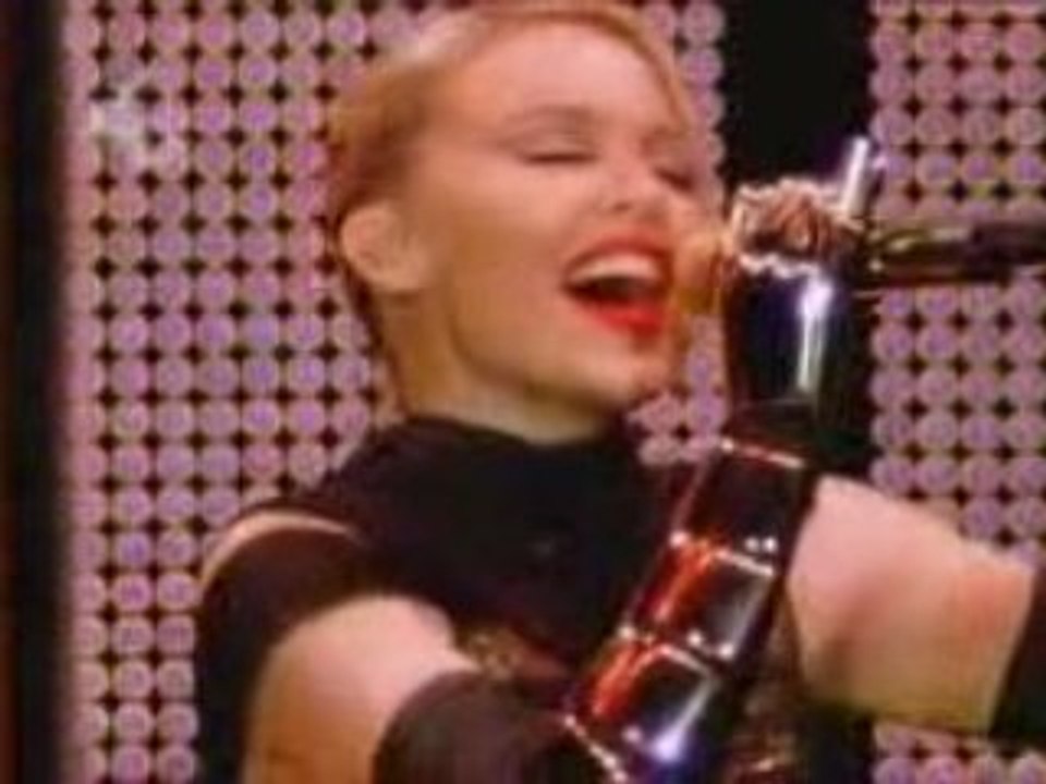 Kylie Minogue - Can't get you out of my head X Tour 2008 HD