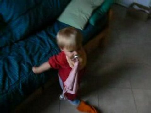 Je marche, je tombe, je me relève-060908