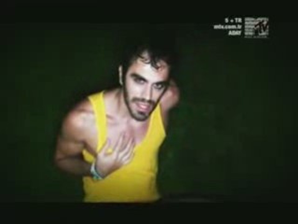 Kemal Doğulu - Nedense Nedense ( MTV Launch )