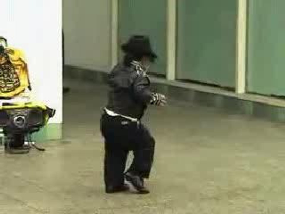 Mini Michael Jackson