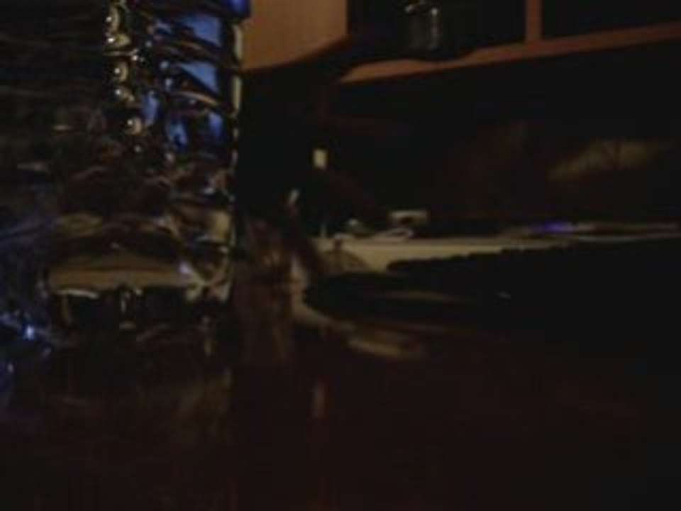 1001 Façons de faire le con avec une bouteille