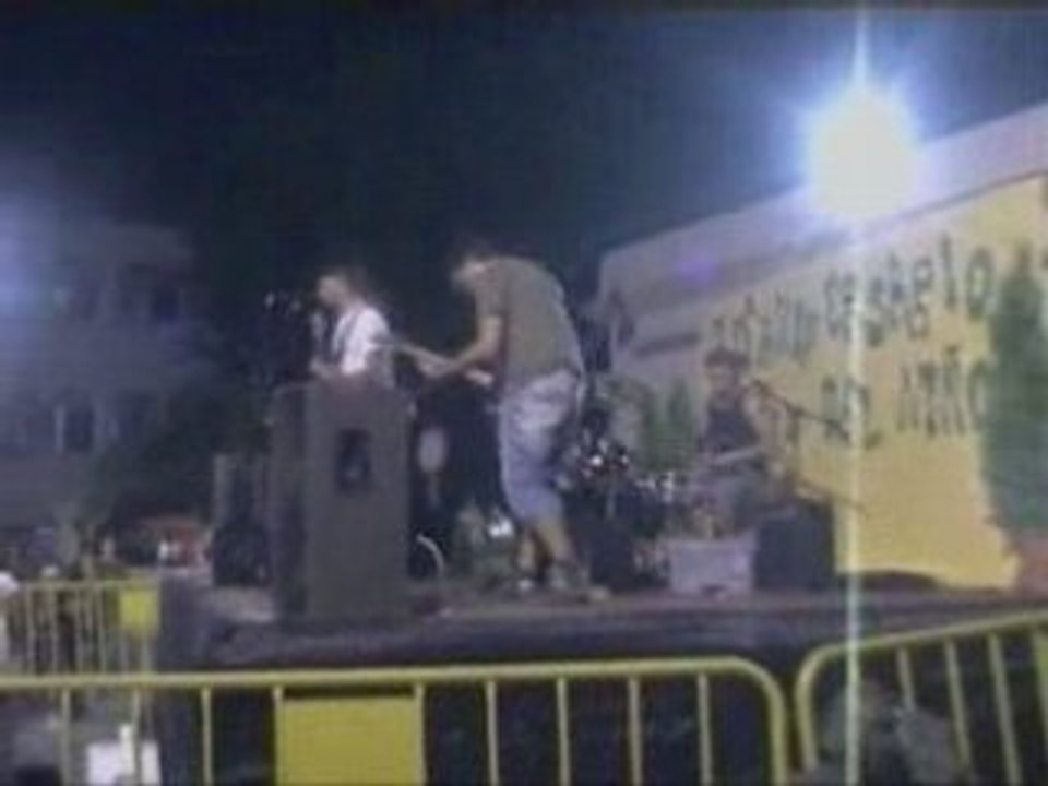 Intro + Pastillero (The last concert of The Mentes)