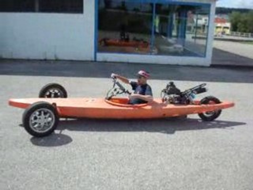 Pyrogue de l'île de la tentation version moto stunt