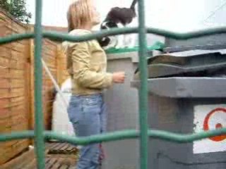 video02