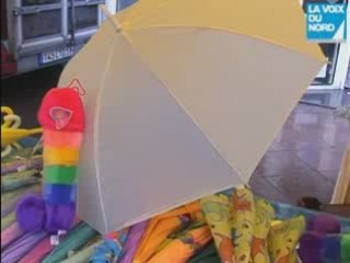 Braderie de Lille : biloutes et parapluies