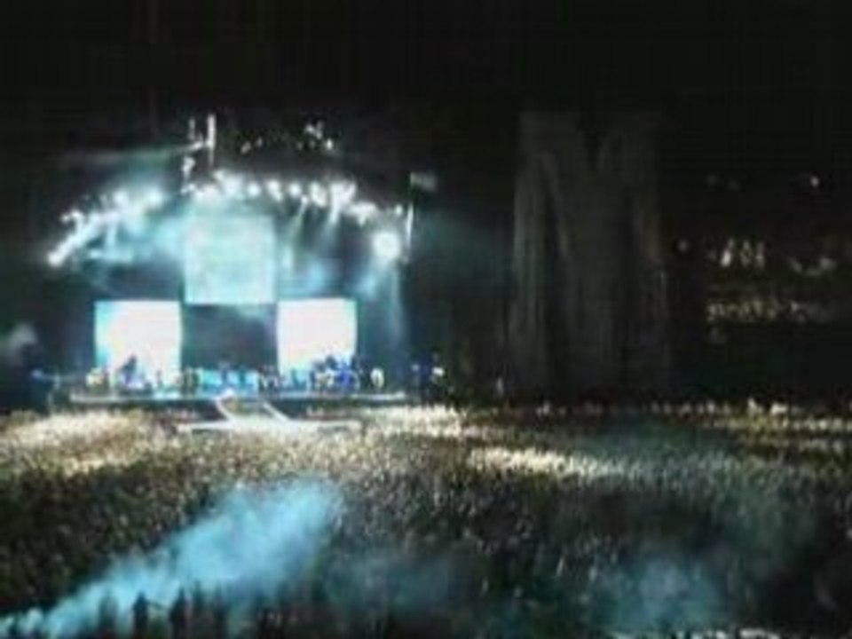 Sticky and Sweet Tour - Give it to me!