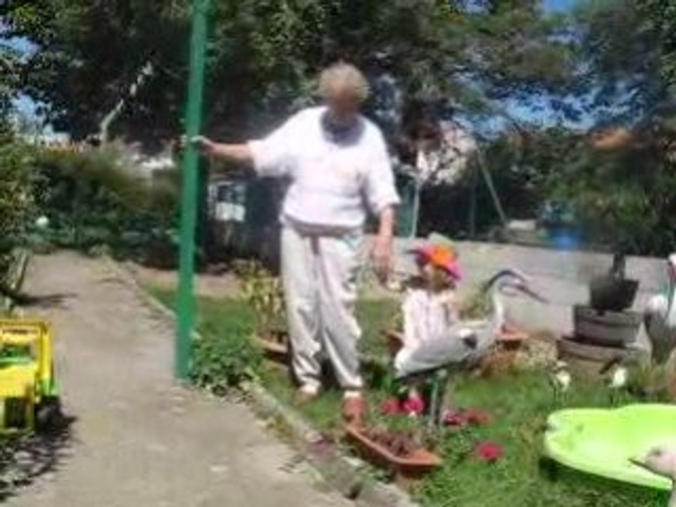 080824 Vidéo Mamie Loulou