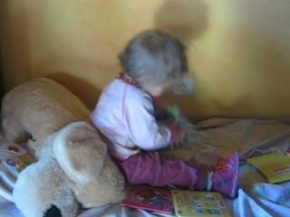 loulou en pleine lecture
