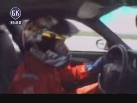 course folle Moto Porsche Avion