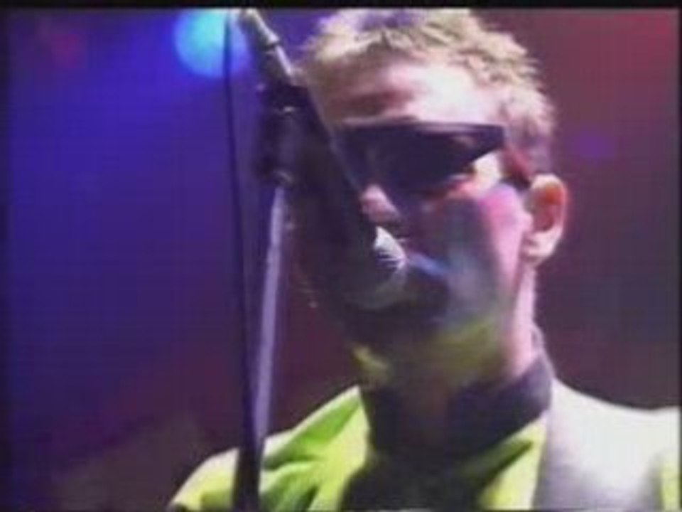 Toy Dolls - Nellie the elephant