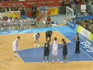 Rudy Fernandez Dunks on Dwight Howard