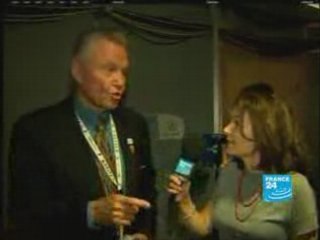 Jon Voight passe de Rudolph Giuliani à John McCain