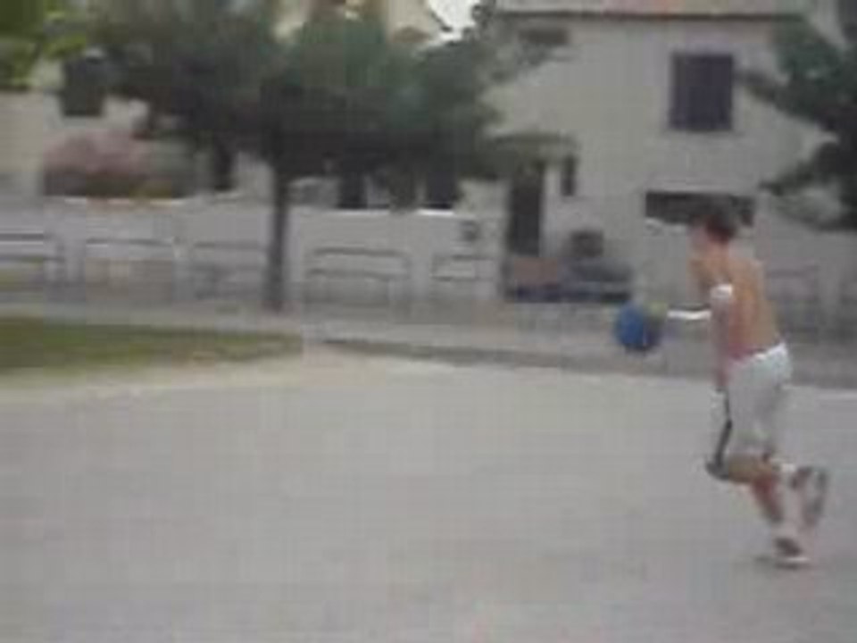 Action bastien