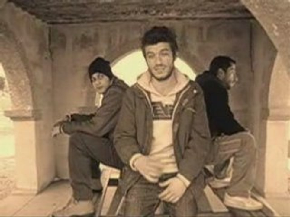 FLeXiN--Kendine iyi bak Türkçe Rap Turkish Rap Duygusal