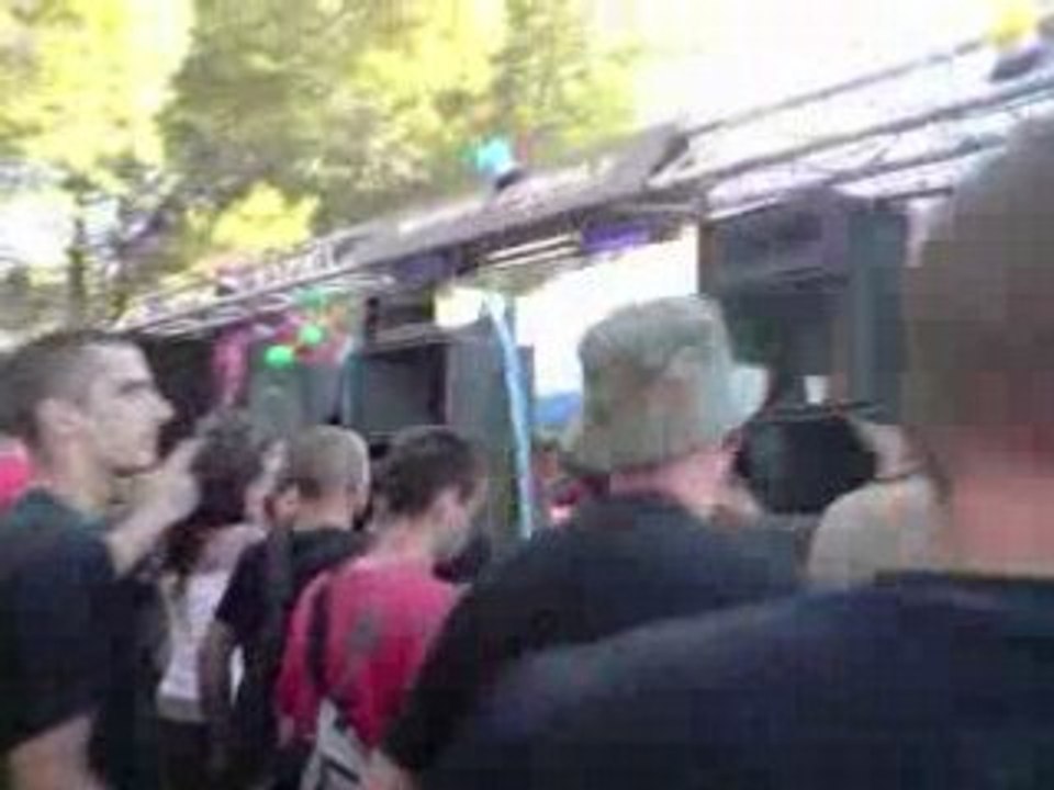 V100808_08.08