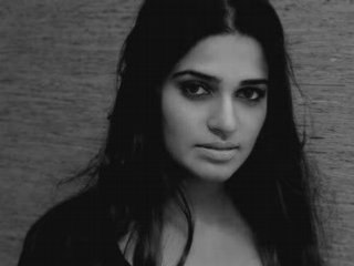 nadia ali-give it up