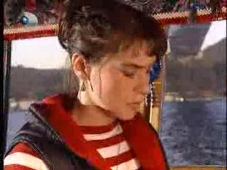 Gülbeyaz kadirden azarlama hüzün