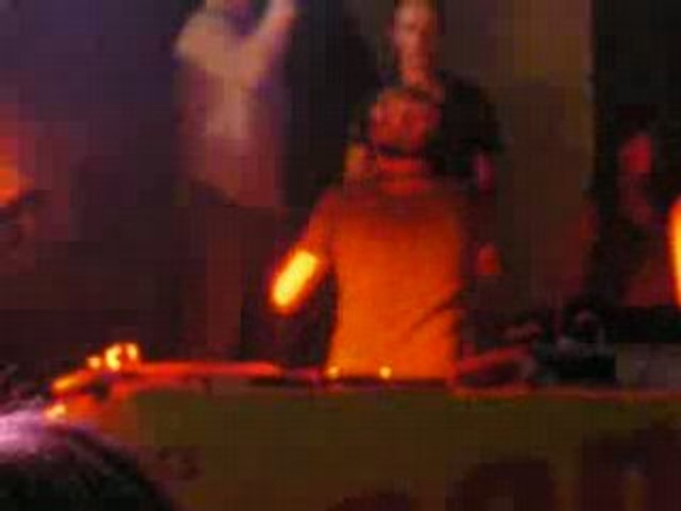 Mix de John Revox & Christian Sims au Titan le 06.09.08