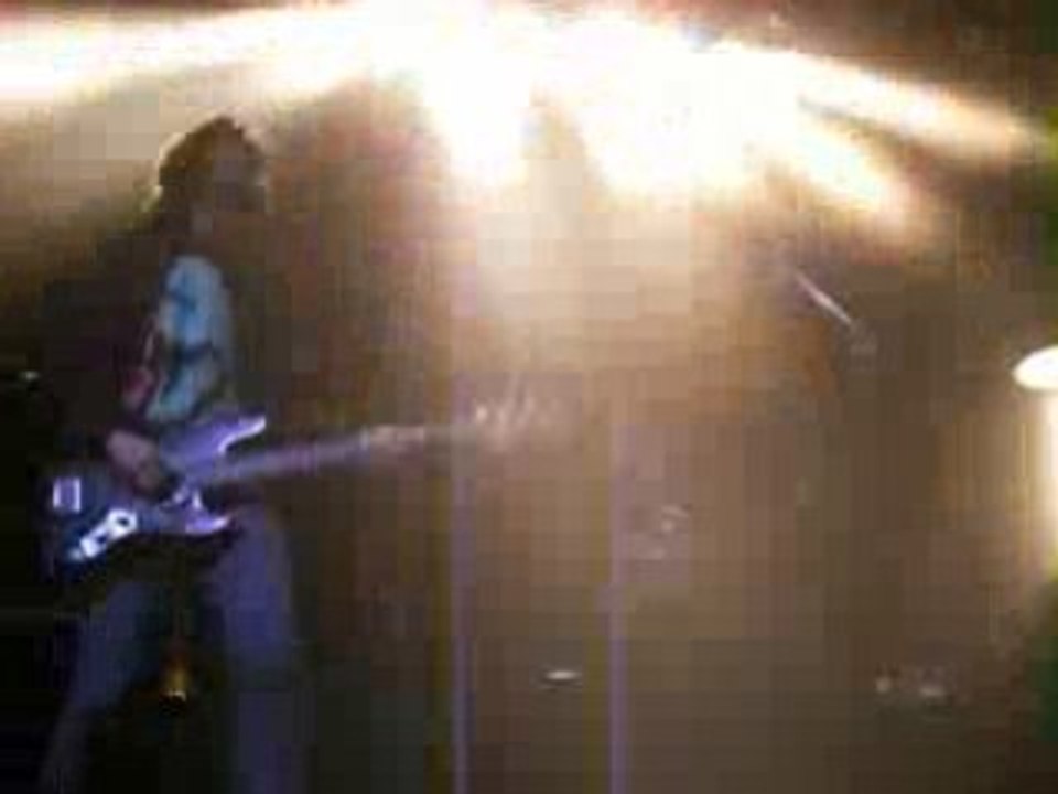 Midnight Juggernauts au Bataclan - Tombstone