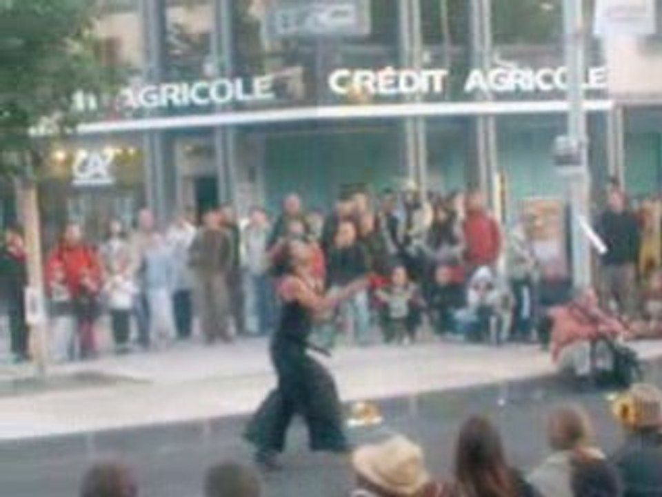 festival d'arts de rue (aurillac08) réussite de diaboloman