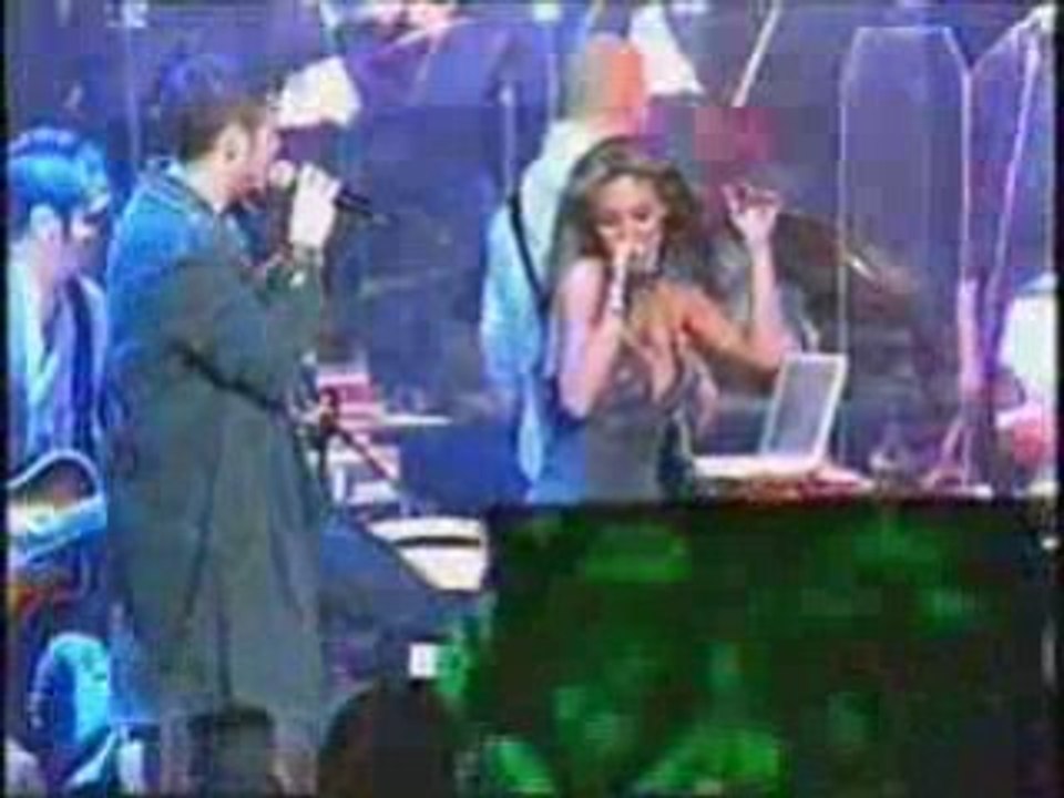 Rbd :tras de mi (confesiones en concierto)