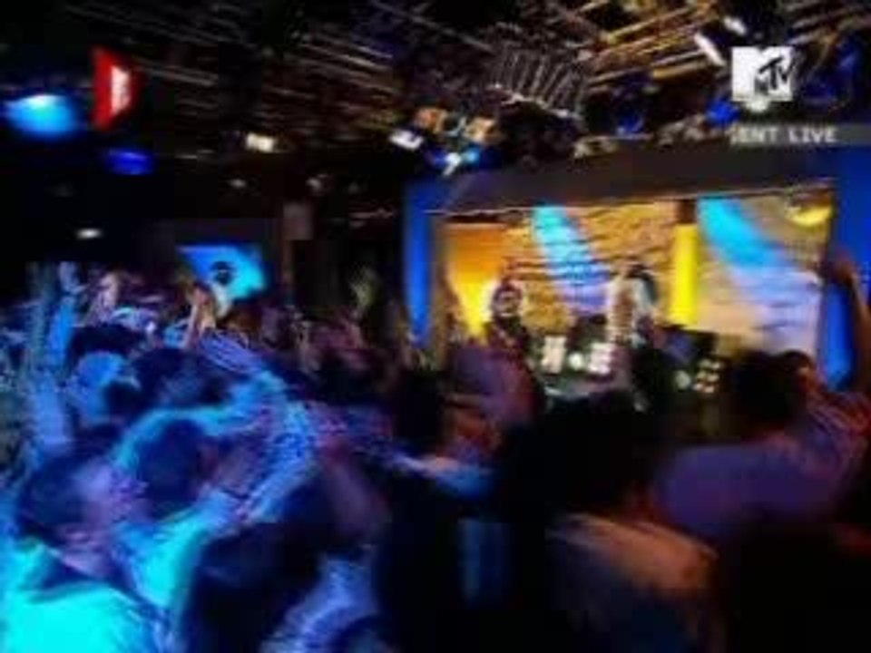 50 Cent - Just A Lil Bit (live)