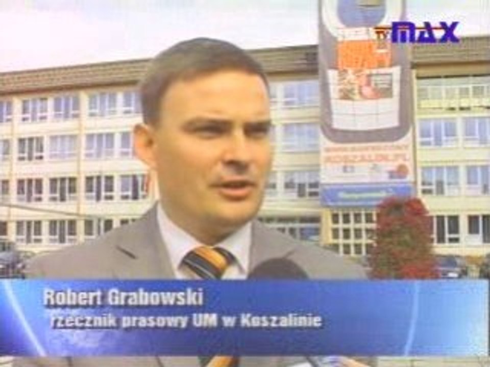 Ratusz czy słup ogłoszeniowy?