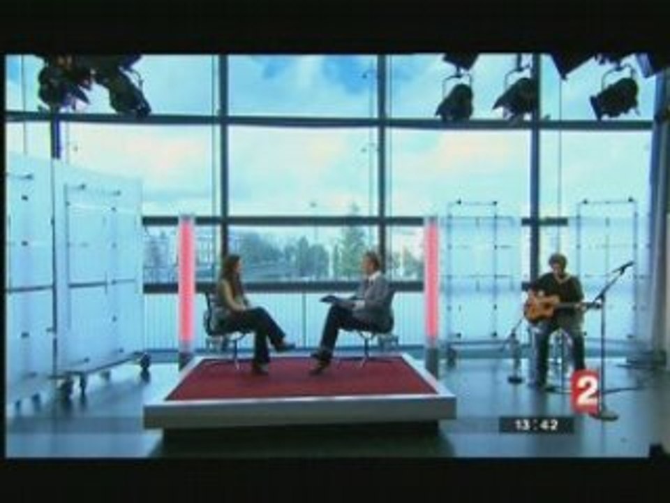 Elsa Lunghini au 13 h de France 2