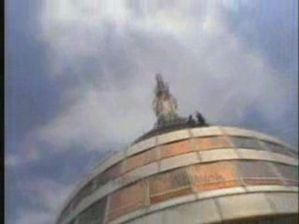 base jump from towers of the world