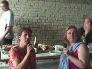 Moi et ma belle soeur en karaoke "j'ai encore révé d'elle"