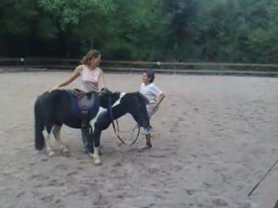 Robin monte sur Bounty