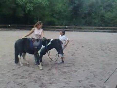 Robin monte sur Bounty