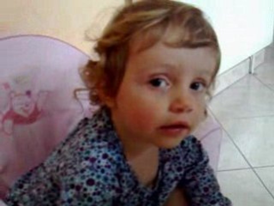 Alexia sait compter à 20mois