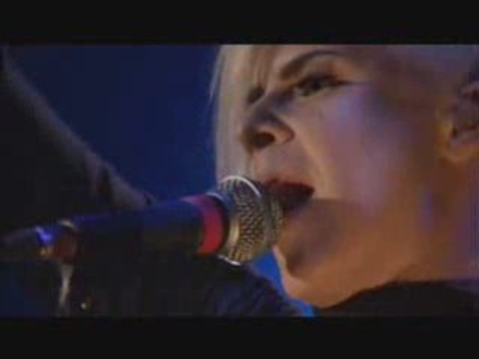 Robyn 'cobrastyle' live
