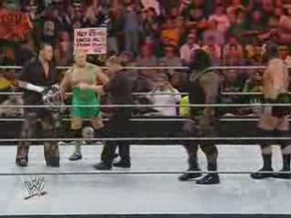 Matt Hardy & Finlay vs Mark Henry & Mike Knox 9.9.08 P1