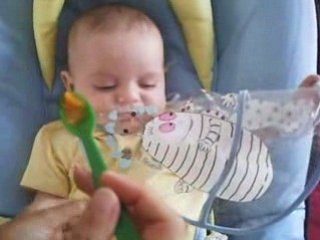 suite du repas de bébé MAXIME