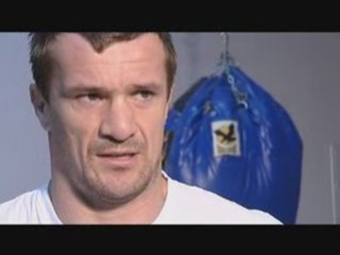 Mirko CroCop s'entraine pour le Dream 6