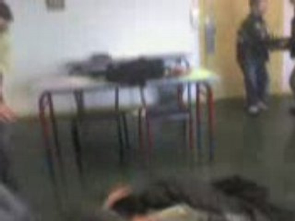 Regis ce met au catch.