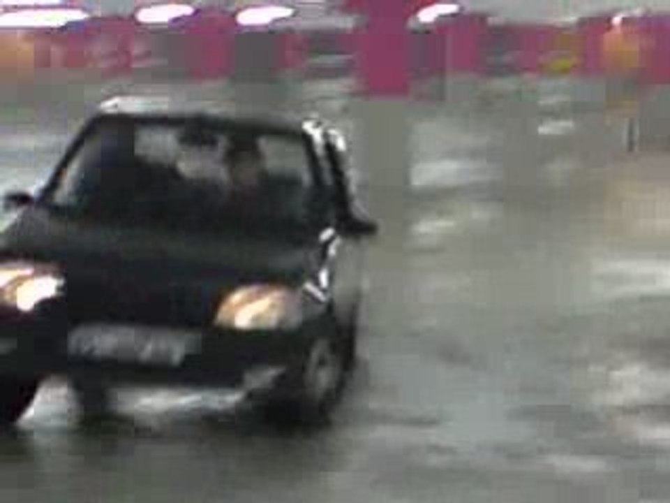 drift sauvage!!!!! aulnay,devambez en SR.