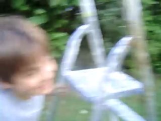 clément fait du skate