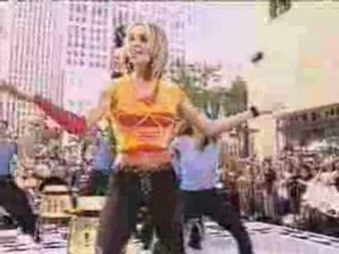 Britney Spears - Baby One More Time (Live Today Show)