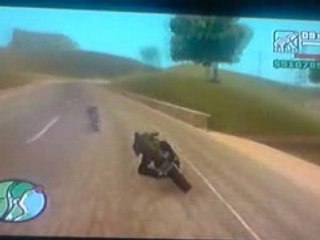 Bug gta san andréas:moto conduit par l'homme invisible!!!