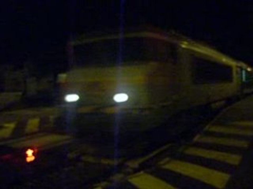 bb 7200 avec un train de nuit