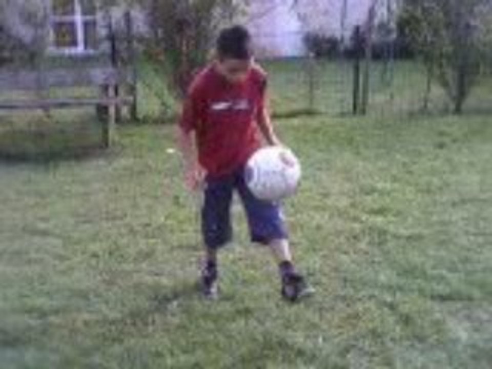 Moi entrain de jongler